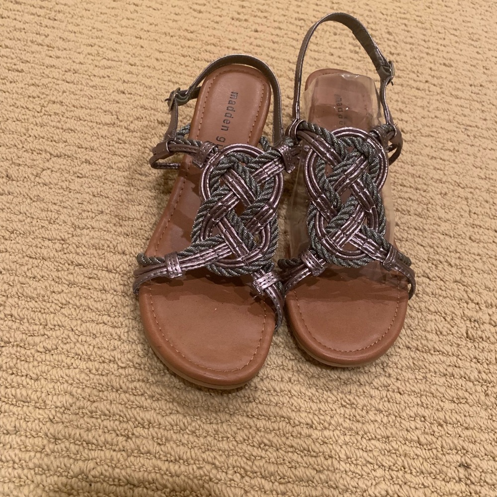 Madden Girl  Pu/Fabric Upper TRP OutSole W/FABRIC